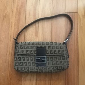 NWOT Fendi Baguette Logo Shoulder Bag Purse